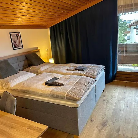 Semesterbostad Spacious Group In Saalfelden